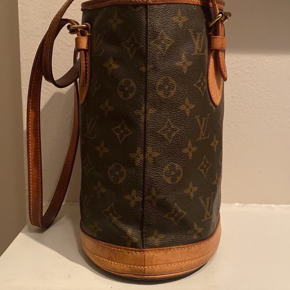Louis Vuitton Bucket Bag - Picture 6 of 13